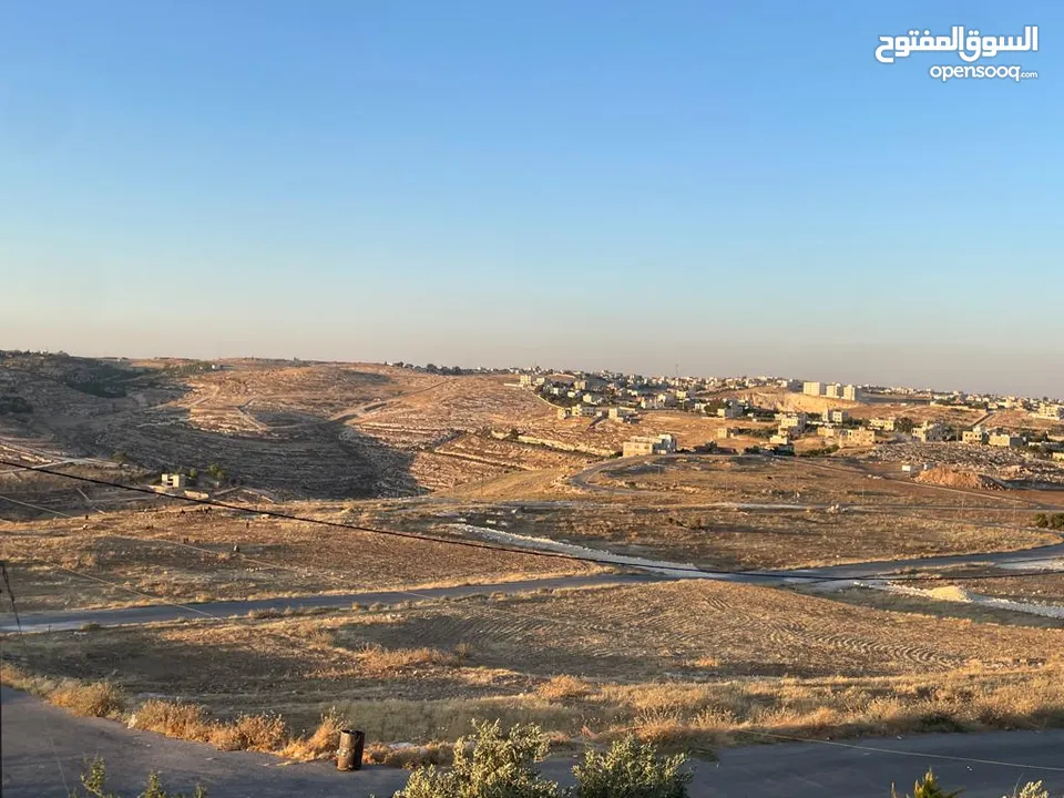ارض للبيع 915 م سكن أ شارع المطار _ ناعور _ حسبان _ طريق الجامعة الالمانية من المالك مباشرة