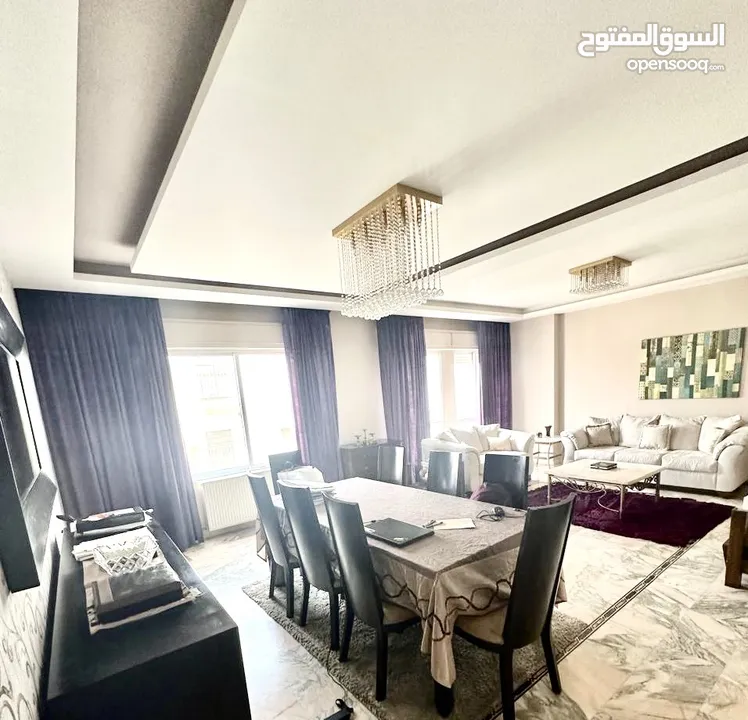 شقة فاخرة مفروشة من المالك مباشرة على بعد خطوات من سيتي مول