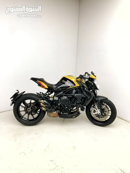 Mv Augusta dragster 800 rc