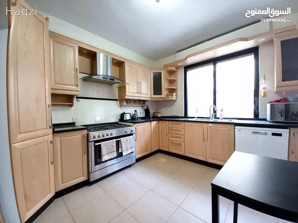 شقة مفروشة للإيجار في عبدون  ( Property 35854 ) سنوي فقط