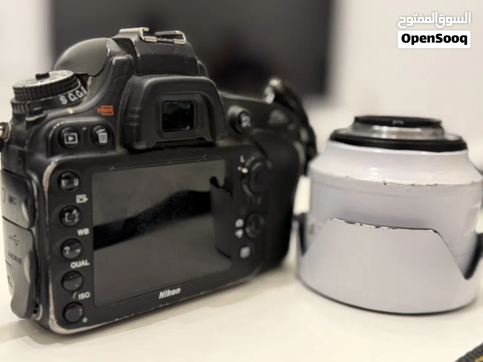 Nikon D610 - with 85mm PORTRAIT LENS- Professional DSLR Camera Excellent Condition