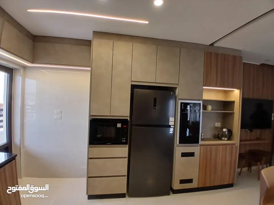 مطابخ بأفضل الاسعار والإكسسوارات الايطاليه والتقسيم الهندسي بأفضل التصاميم والديكورات الحديثة