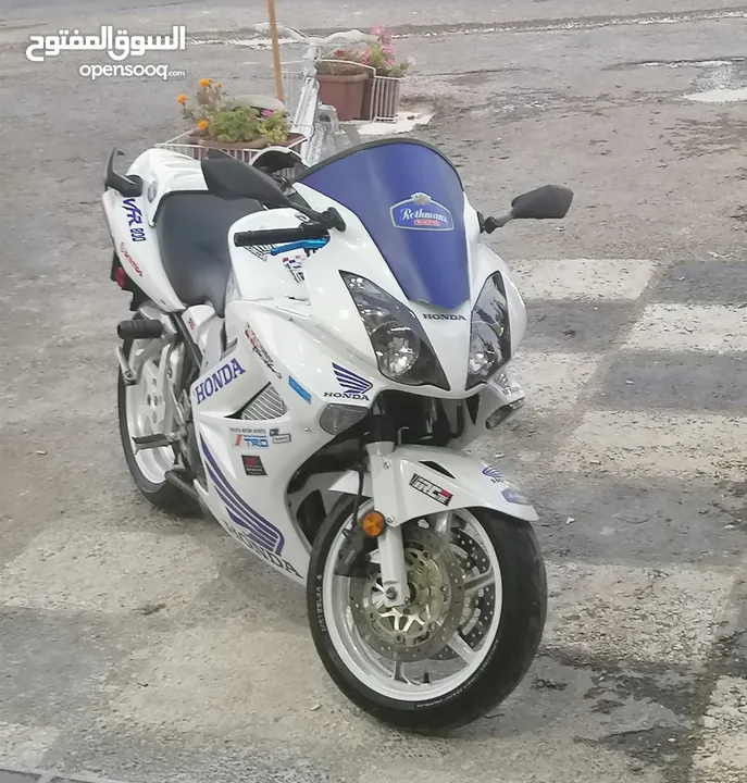 دراجة هوندا مرخصة  4 سلندر 800cc