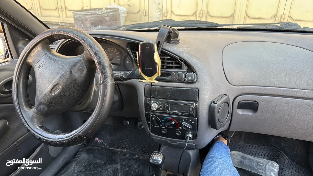 فوري فيستا موديل 2000