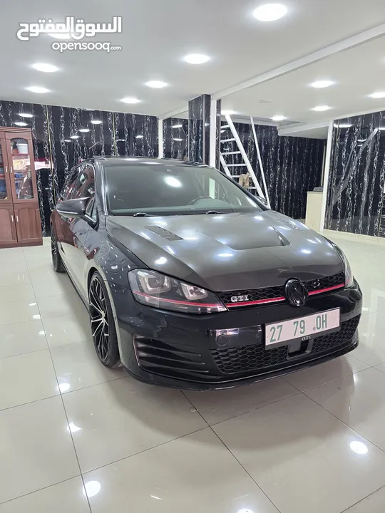 Golf gti  وارد الماني مش خليجي  ترخيص 2016 فل الفل