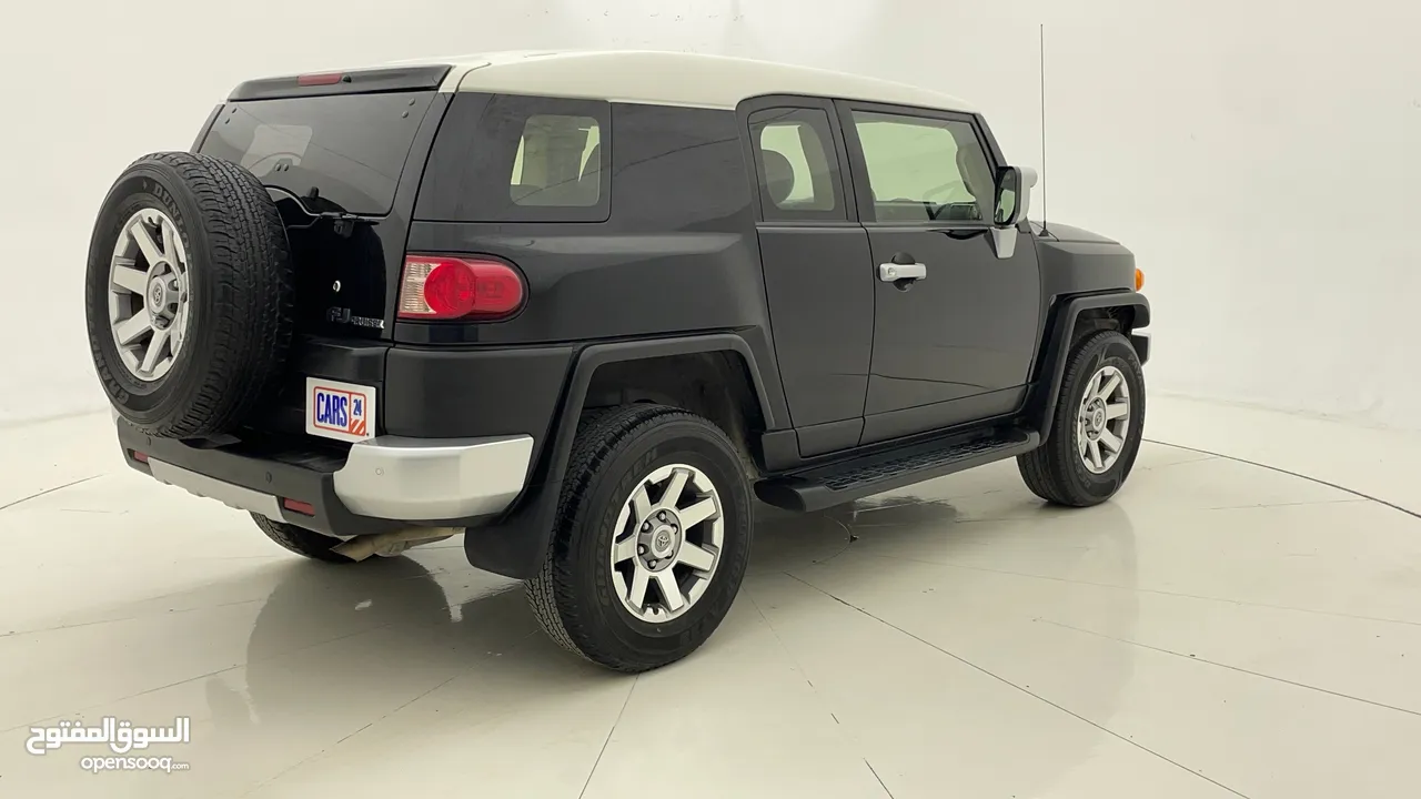 (HOME TEST DRIVE AND ZERO DOWN PAYMENT) TOYOTA FJ CRUISER