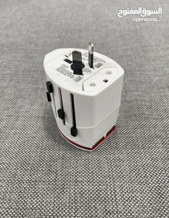 Fast Charging Travel Adapter for Samsung and iPhone Cellphones