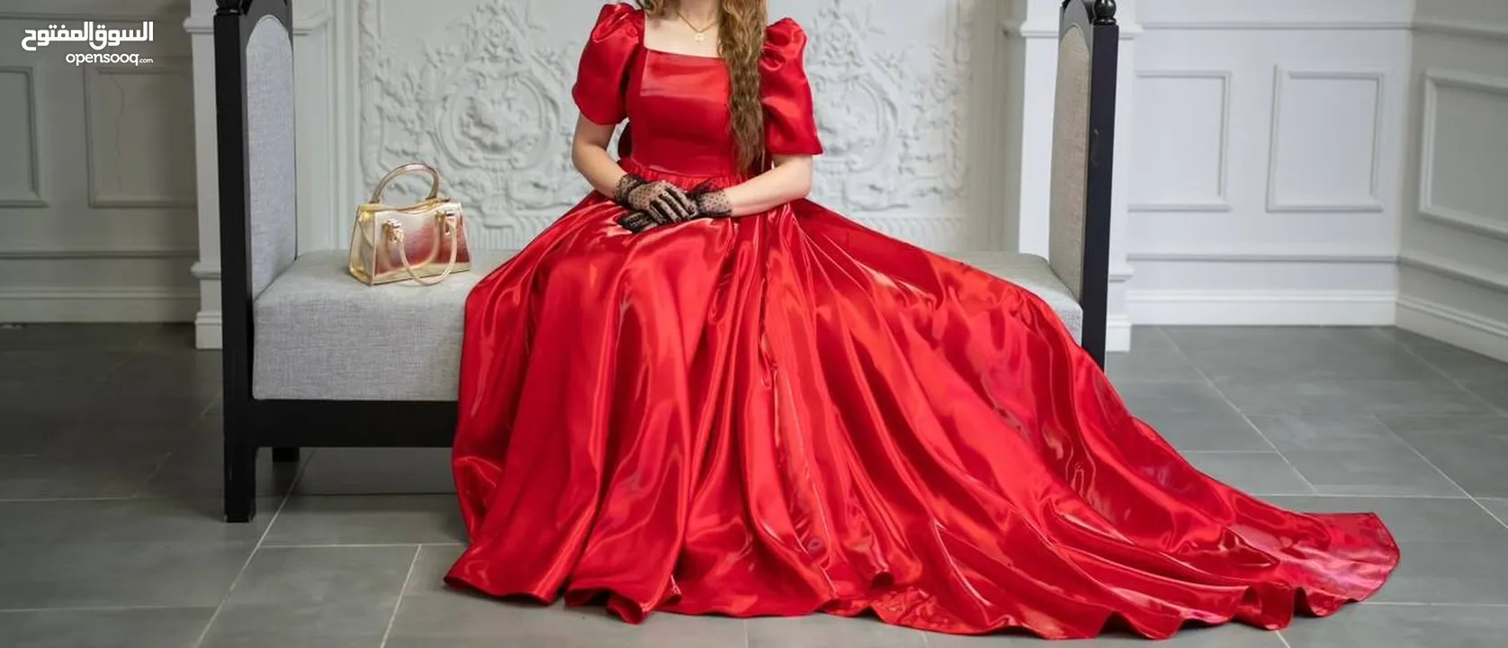 فستان احمر ملوكي جديد
