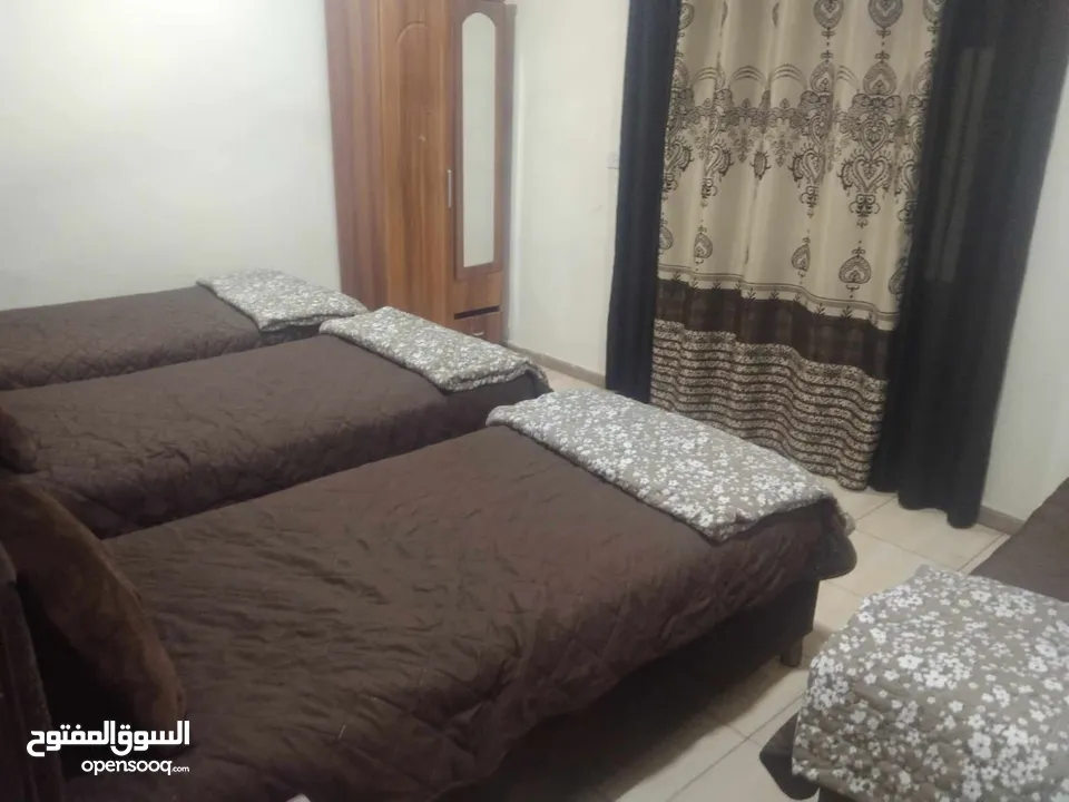 شقق و غرف مفروشة
