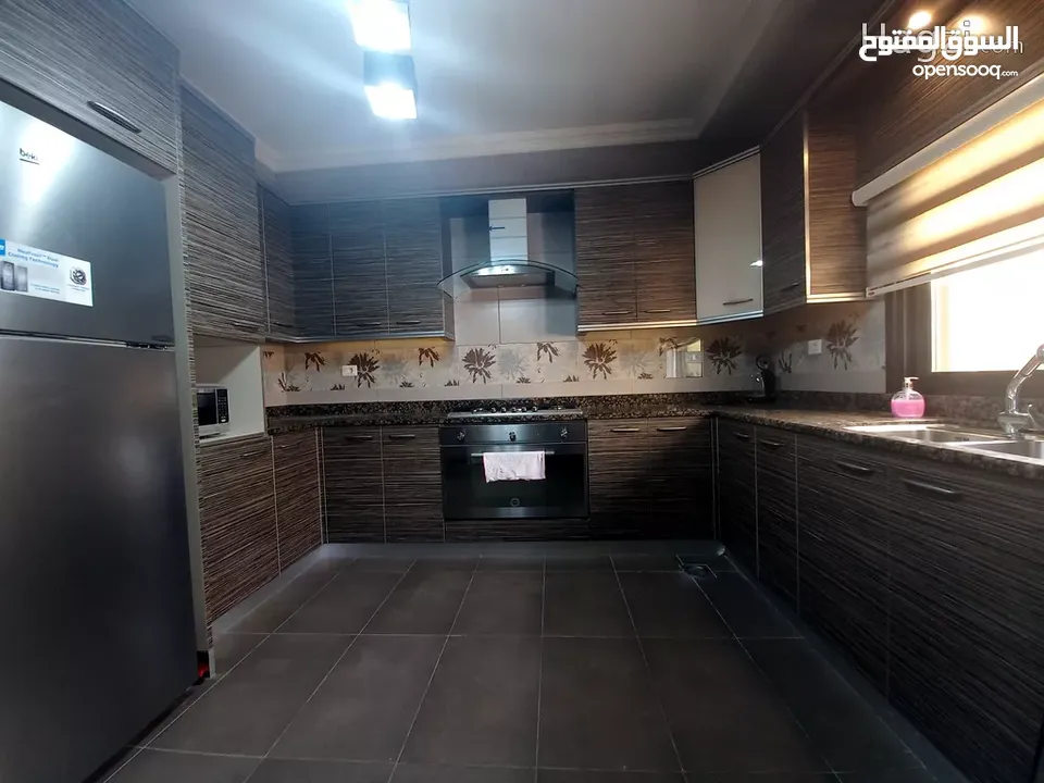 شقة مفروشة للإيجار في عبدون  ( Property 34406 ) سنوي فقط