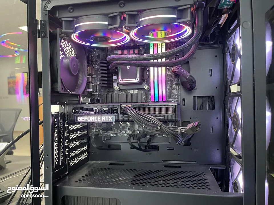 كمبيوتر مع شاشاتين بلبي جميع احتياجاتك و زيادة