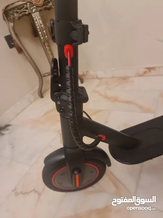 سكوتر كهرباء شاومي مستعمل شهر خفيف جدا بمواصفات عاليه