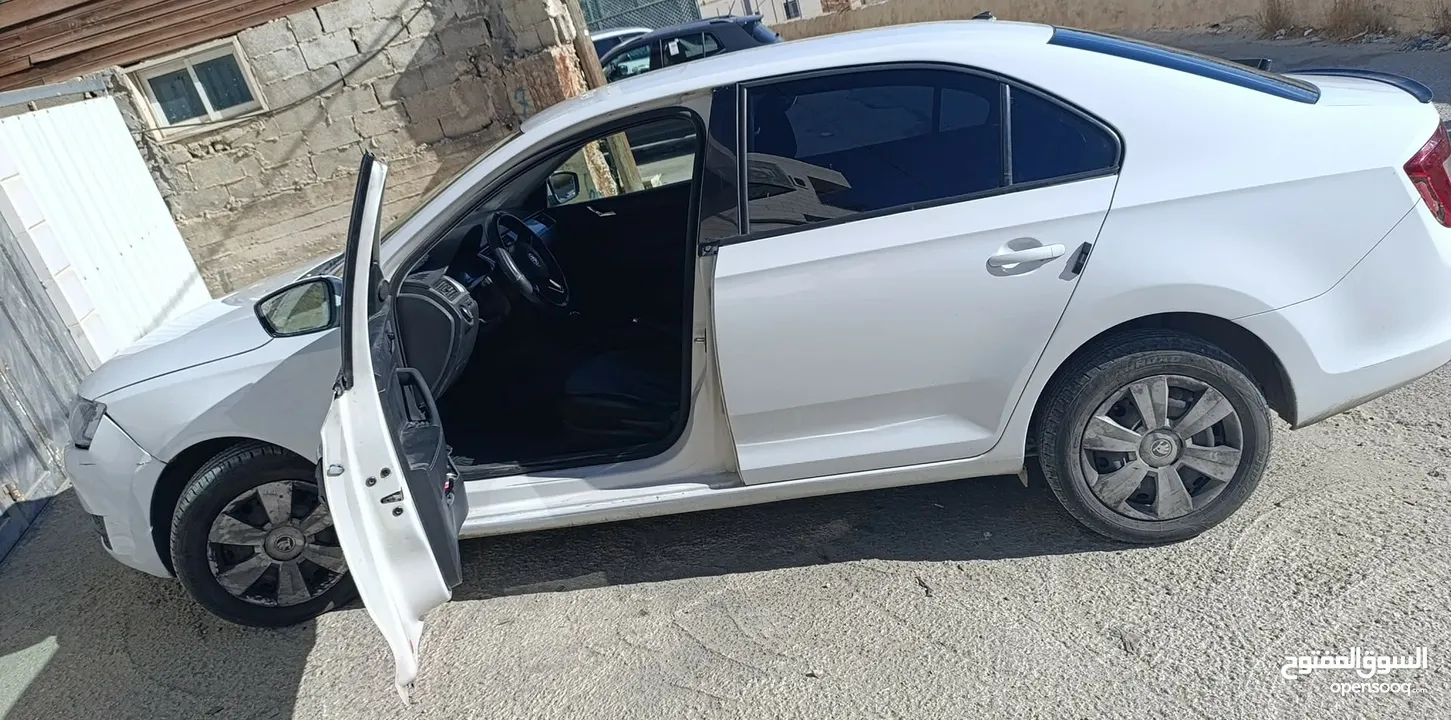 سكودا رابيد 2017