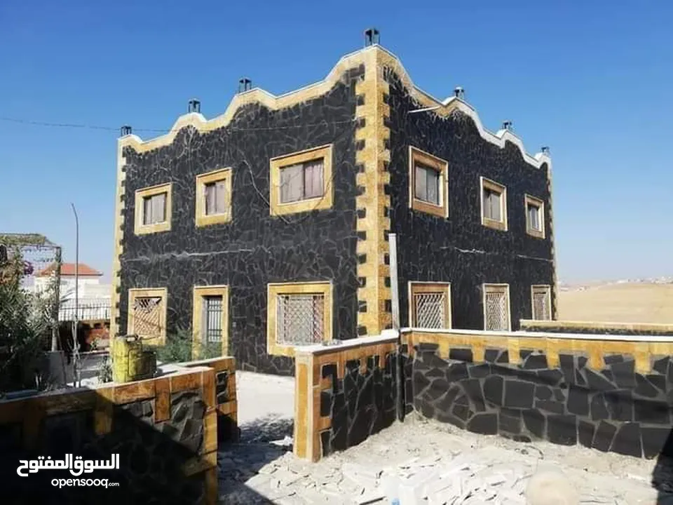 ابو يوسف  لاكفاة اعمل الحجر الصناعي   •شحف الجدران •شحف الارضيات بلاط • قصره