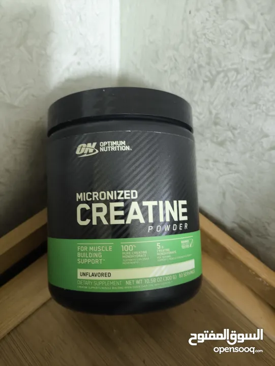 كرياتين مونوهايدرات ماركه عالميه وزن الماده 300غرام صافي  بدون نكهات تاريخ طويل الامد