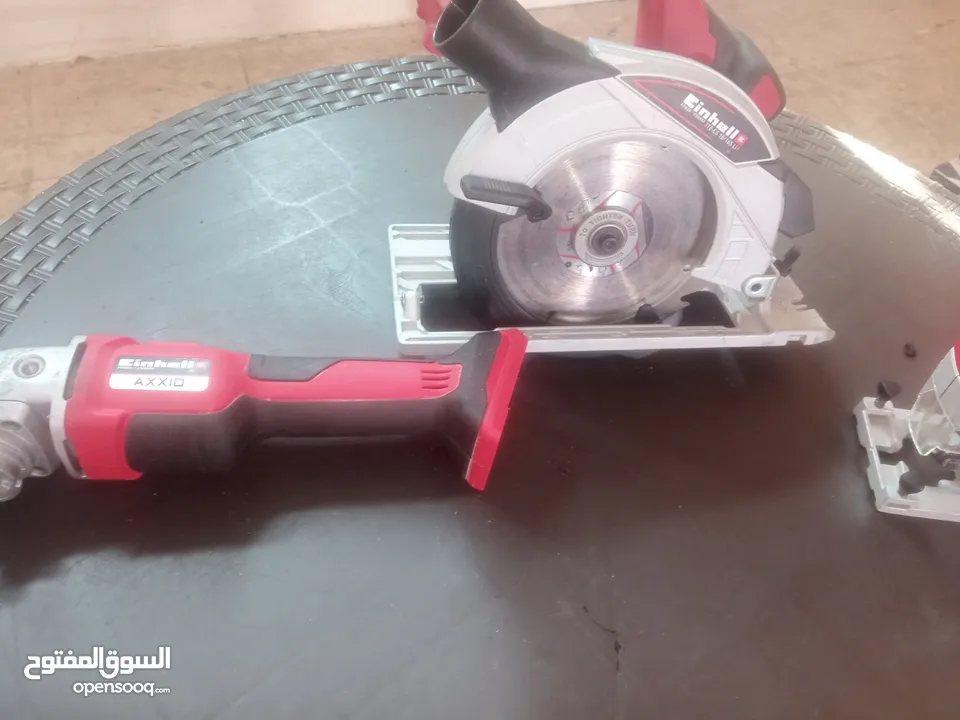 عدد يدوية متنوعة