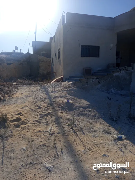 بيوت ارضيه