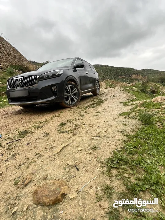 Fully loaded kia sorento - 2019