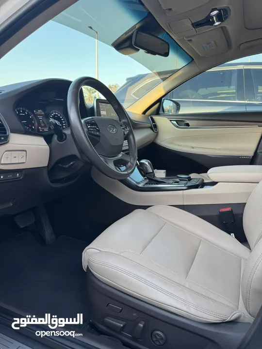 GCC Specs Hyundai Azera 2020 in Perfect Condition