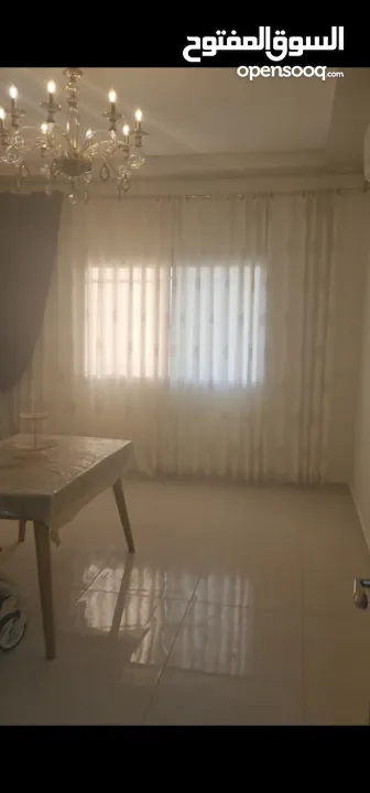 شقة طابق اول