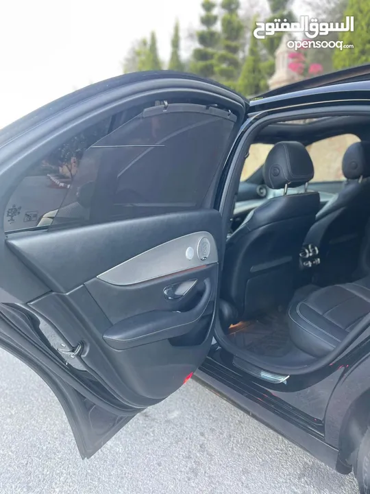 Mercedes benz E300 بحالة الوكالة
