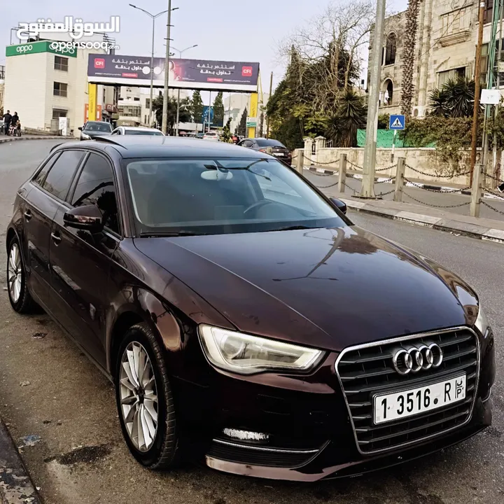 اودي A3 هتش باك لون عنابي مميز سيارة مميزة جداً وبسعر ممتاز جداً للبيع - بحالة الوكالة