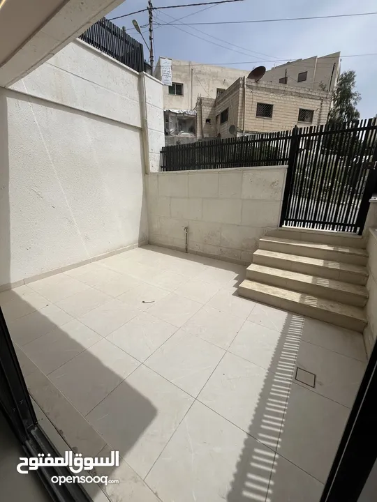 ارضية مع ترس في مرج الحمام الظهير خلف مدارس الخمائل تشطيب مميز