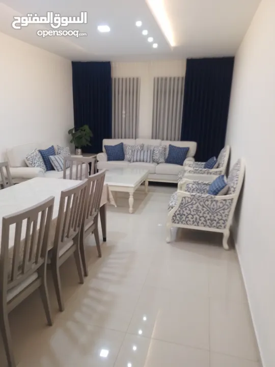 شقة للإيجار بالارسال طابق ثالث