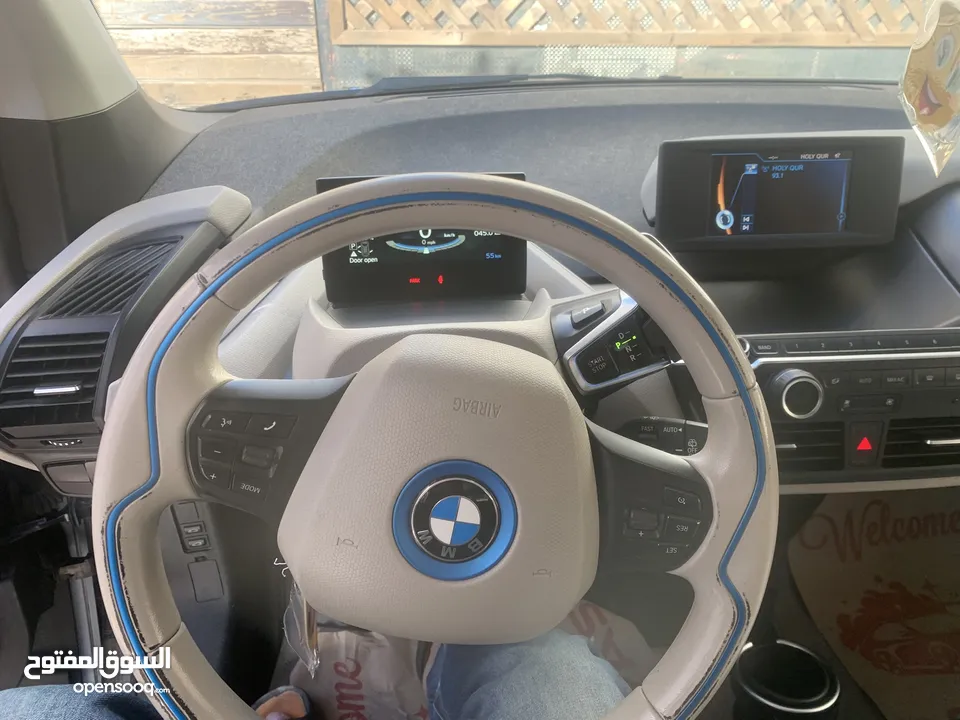 للبيع BMW i3 الفئه فحص كامل السيارة نظيفه ولا تحتاج اي صيانه البيع بداعي السفر