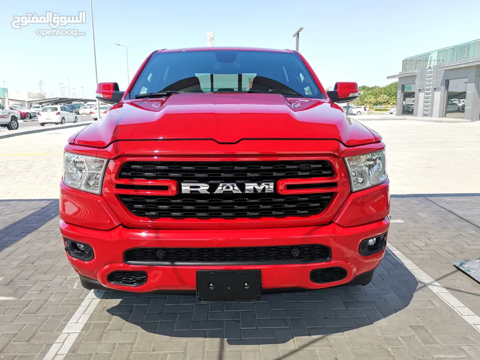 Dodge RAM Bighorn - 2022 - Red