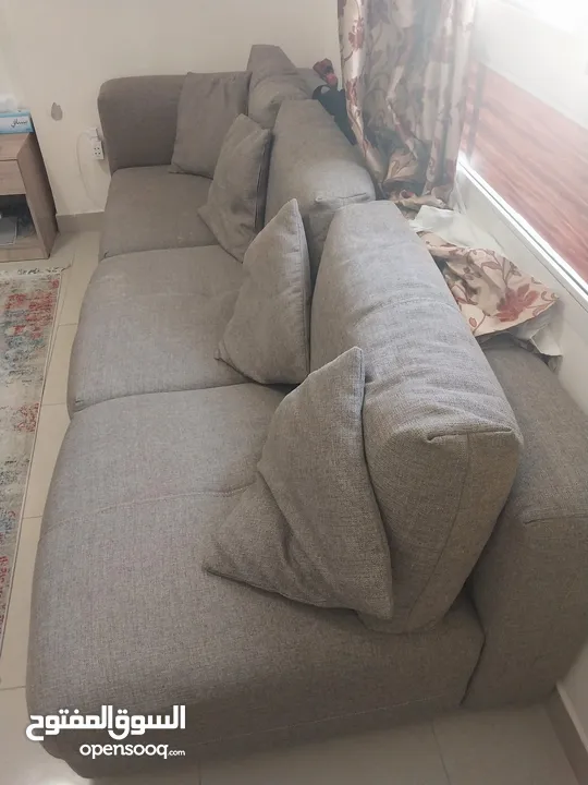 3 seats sofa