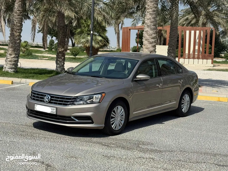 Volkswagen Passat 2016 (Beige)