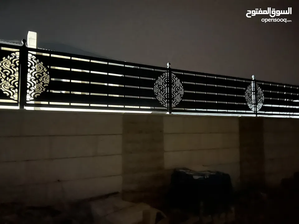 حديد دربزينات بوابات حمايات درج معادن ابواب لحام