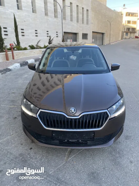سكودا فابيا اوتومااتيك .. داخلية مميزة لون بيج بسعر مميز فقط 67 الف شيكل ..