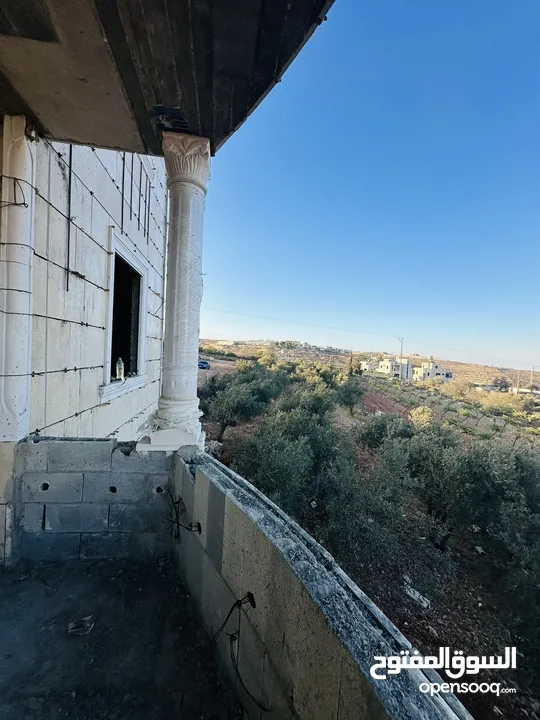 ڤيلا بتصميم عصري وأنيق