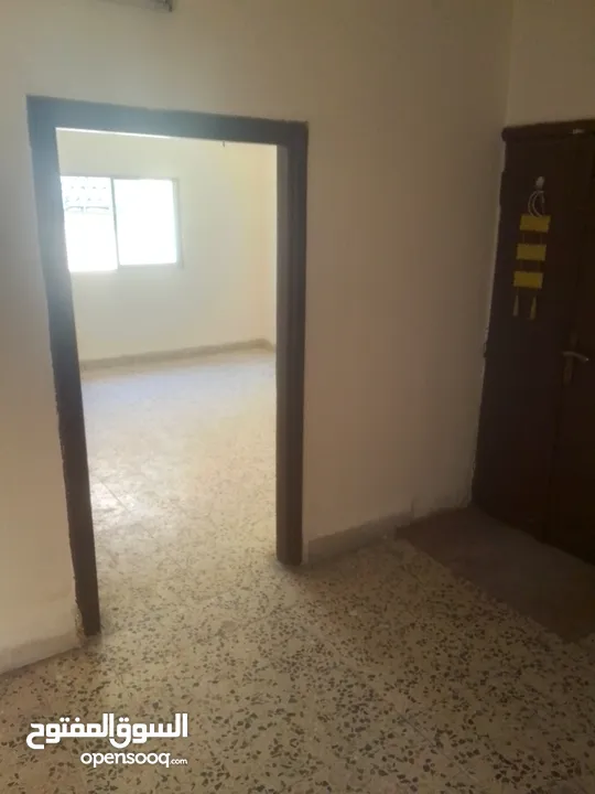 شقة طابق اول