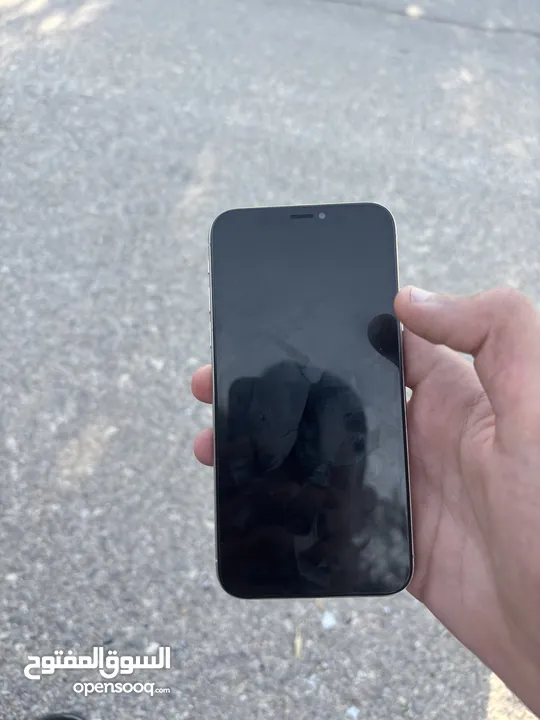 ايفون X 64 قيقا مغير بطاريه وشاشه من احسن نوعيات فاصل فيس ايدي تصوير خرافي تلفون ولا شخطه عليه والله