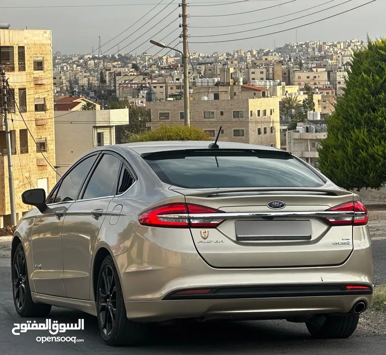 فورد فيوجن موديل 2017 لون شمباني كلين