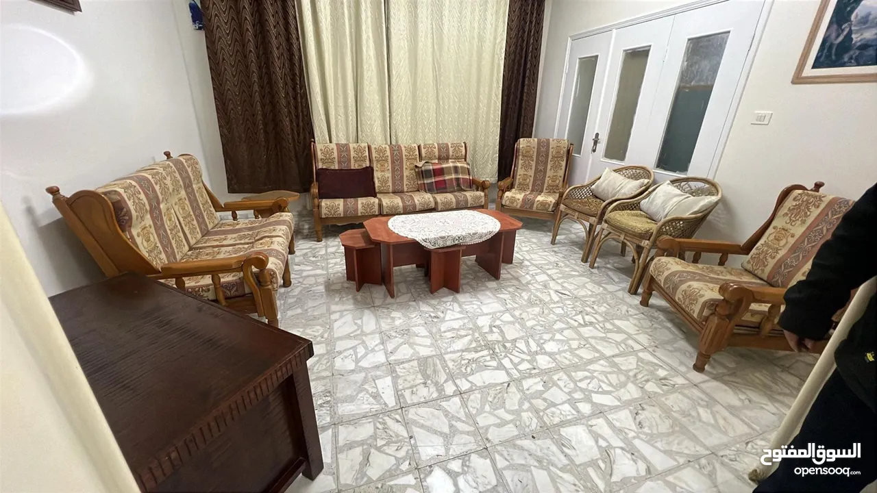 شقة بجانب فرن البيت القديم