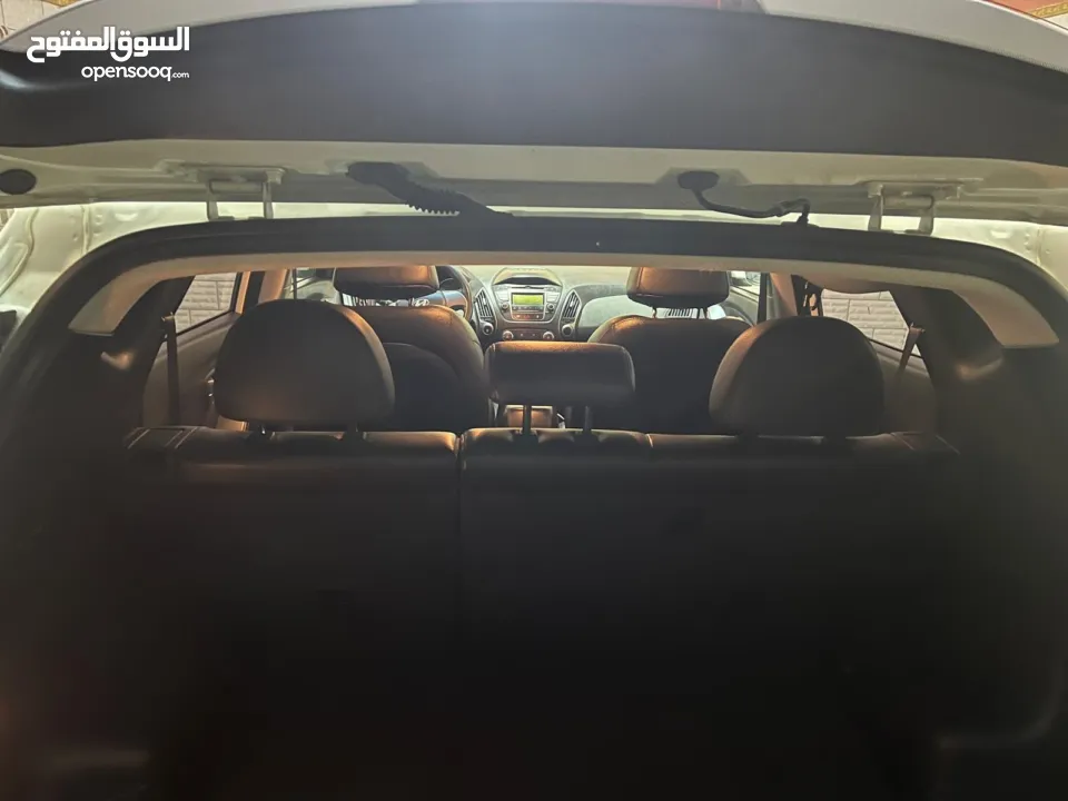 جيب توسان 2014 بوية شركة ولا غرام دهان حبة مميزة بكل تفاصيلها ايد 1 عداد حقيقي ب النايلون فعلي