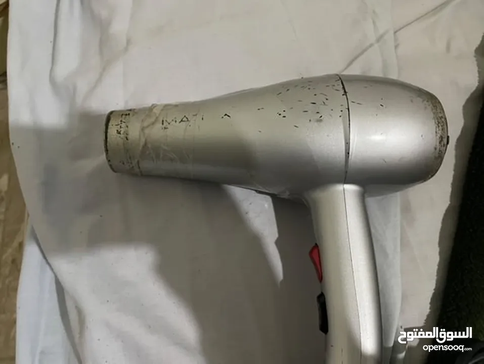 سشوار منيح كويس للبيع باقل سعر عددهم 2 وشوفو الوصف