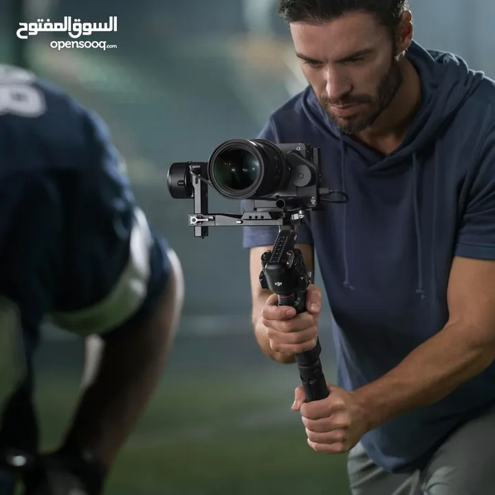 DJI RS 4, 3-Axis Gimbal Stabilizer