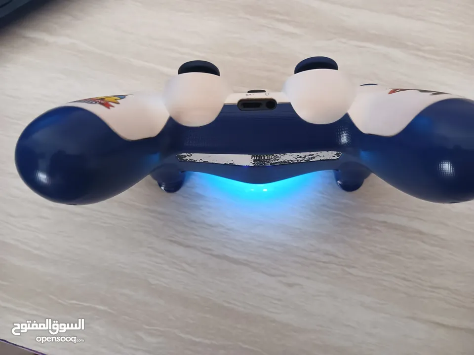 ايد ابلاستيشن 4مستعمل بحاله جيده جدا جدا اقرأ الوصف مهم