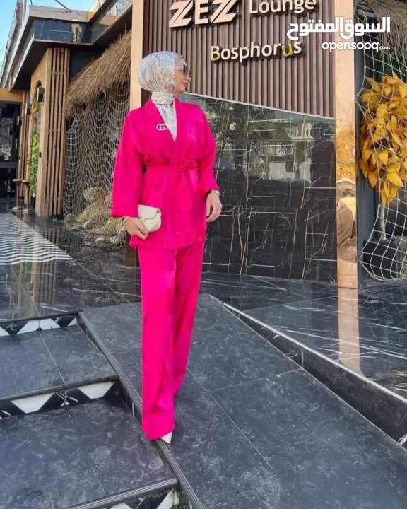 ملابس اطقم نسائي