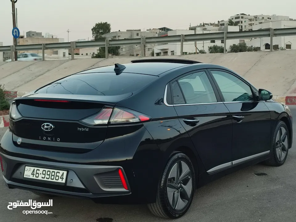 هيونداي ايونيك هايبرد موديل 2022 لون اسود ميتالك فل كامل ليمتد فحص كامل للبيع