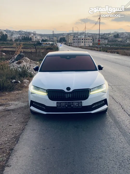 SKODA SUPER B SPORT LINE FACE LIFT