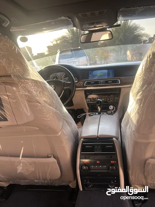 BMW 750li 2011 خليجي