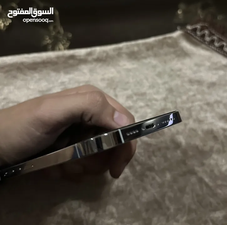 iphone 13 pro max بحالة الوكالة