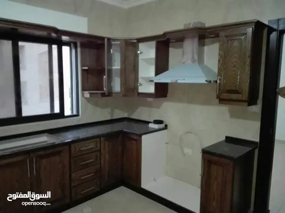 شقه فارغه للايجار - ضاحيه الرشيد قرب دوار اقرأ