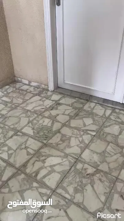 شقة بجانب فرن البيت القديم